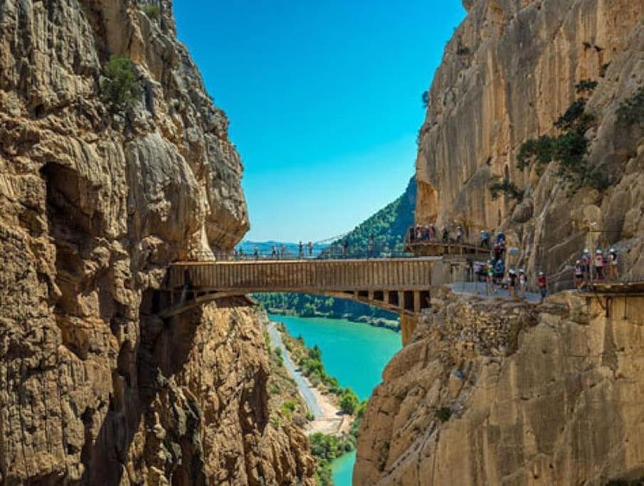 Cuevas del BecerroCasa La Puerta De Ronda公寓 外观 照片
